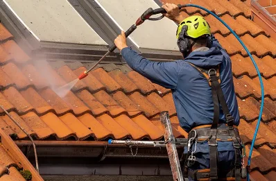 Démoussage et hydrofuge de toiture à Beux