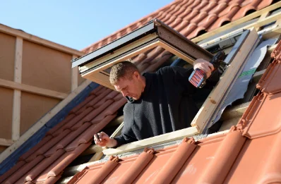 Pose de fenêtres de toit Velux à Beux
